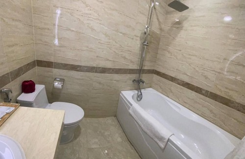 Hue City Centre Hotel | Hotel La Perle Hue