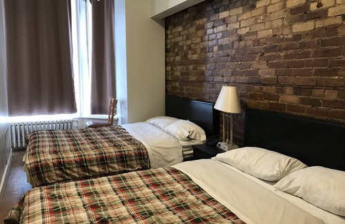 Plateau Mont Royal Hotel | Hotel La Residence du Voyageur