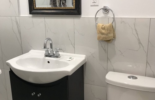 Plateau Mont Royal Hotel | Hotel La Residence du Voyageur