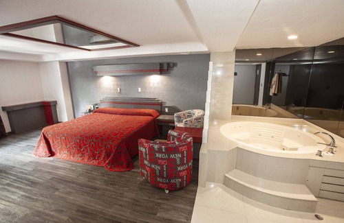 Santa Maria la Ribera Hotel | Hotel La Rosa - Adults Only