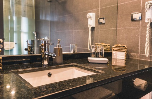 Torres Del Paine Hotel | Hotel Lago Grey