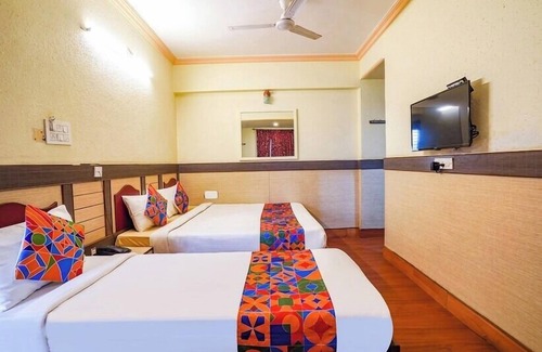 Bangalore City Center Hotel | Hotel Lalbagh Gardenia