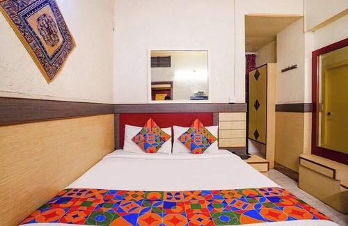 Bangalore City Center Hotel | Hotel Lalbagh Gardenia