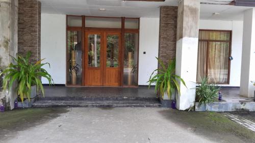 New Town Hotel | Hotel Lanka Inn