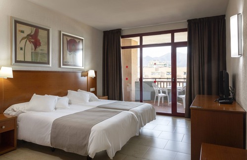 Fuengirola City Centre Hotel | Hotel Las Palmeras Affiliated by FERGUS