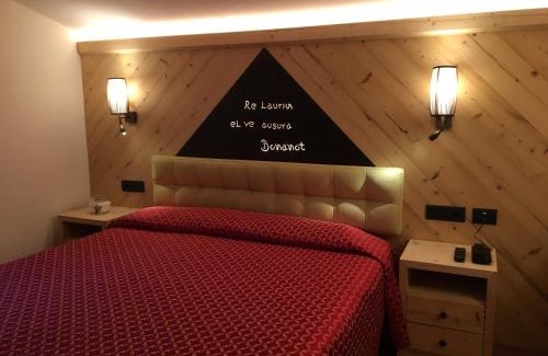 San Giovanni di Fassa Hotel | Hotel Laurino