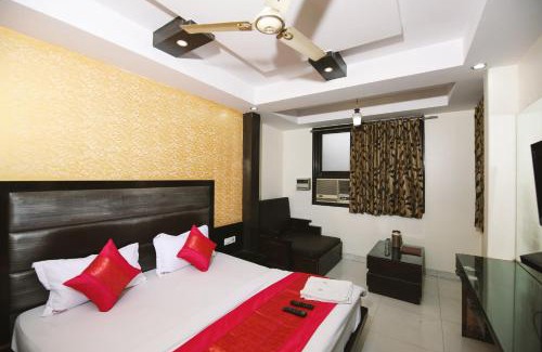 Paharganj Hotel | Hotel Lav-kush Deluxe 2 Minute Walk From New Delhi