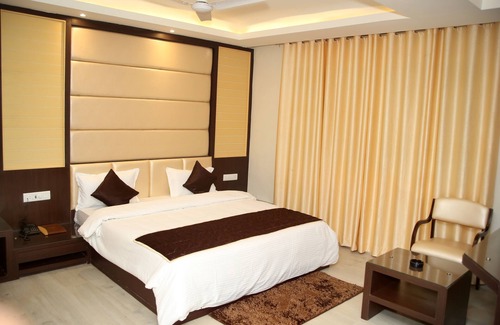 Ratlam Hotel | Hotel Lavanya Palace