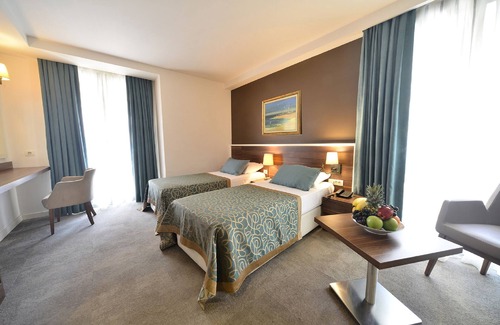 Cumhuriyet Hotel | Hotel Le Maritime