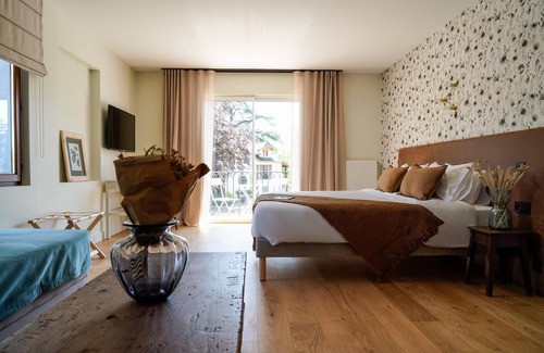 Talloires-Montmin Hotel | Hotel Le Mouton Bleu