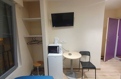 La Courneuve Hotel | Hotel Le Privilege