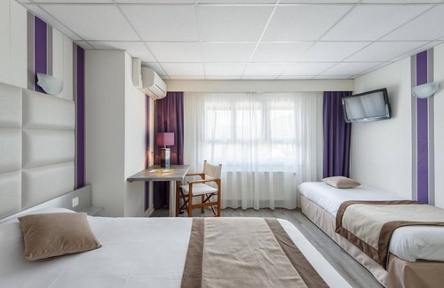 Argentat Hotel | Hotel Le Sablier Du Temps