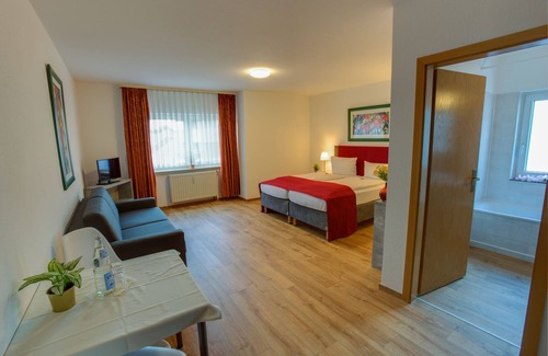 Muehlhausen Hotel | Hotel Leo Mühlhausen