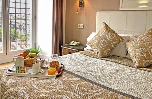 Old Town Hotel | Hotel Leonor de Aquitania