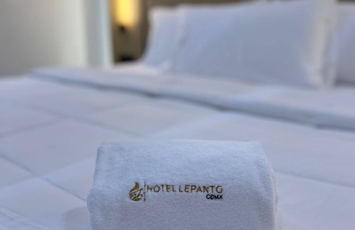 Downtown Mexico City Hotel | Hotel Lepanto Reforma