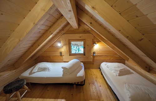 Villalier Hotel | Hotel Les Cabanes Dans Les Bois