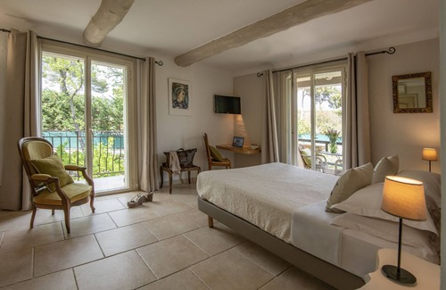 Saint-Paul-de-Vence Hotel | Hotel Les Messugues