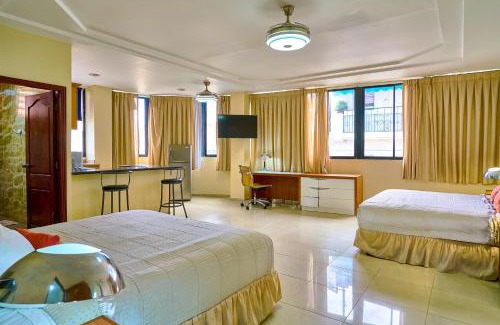 Honduras Hotel | Hotel Libertad at historic main street