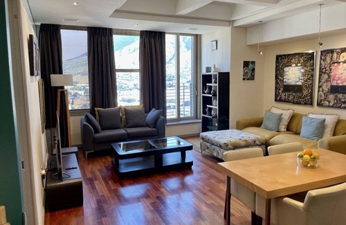 Cape Town City Centre Apartment | Hotel like presidential suite apartment