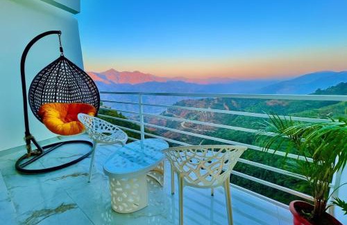 Tehri Hotel | Hotel Lily Woods, Near JW Marriott Mussoorie - A Beautiful Lavish & Luxury Hotel with Mountain View Managed By Lily