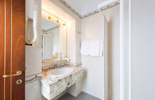 Alessandria Hotel | Hotel Londra