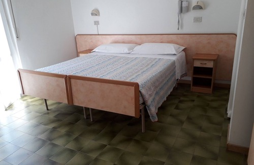 Torre Pedrera Hotel | Hotel Lora
