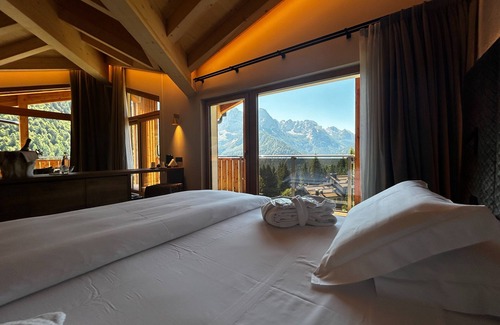 Madonna di Campiglio Hotel | HOTEL LORENZETTI