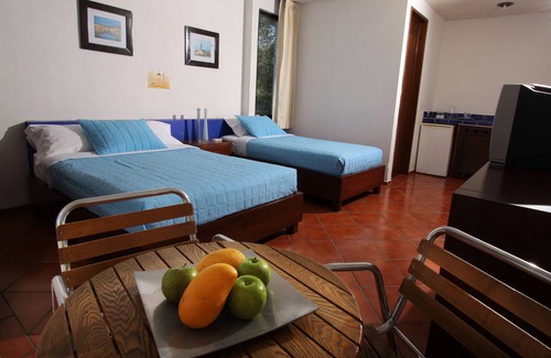 Downtown Cancun Hotel | Hotel Los Girasoles Cancun