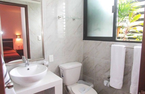 Downtown Cancun Hotel | Hotel Los Girasoles Cancun