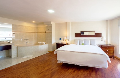 Downtown La Paz Hotel | Hotel LP Columbus
