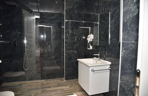 Durres Hotel | Hotel Lubjana