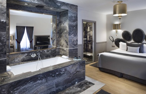 Palais-Royal Hotel | Hotel Lumen Paris Louvre