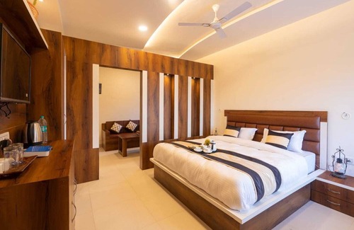 Bullawala Hotel | Hotel Luxmi Vilas Inn