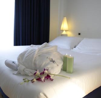 Marina Centro Hotel | Hotel Luxor