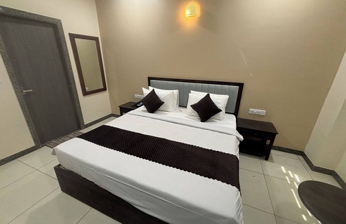 Jaisalmer Hotel | Hotel M R Paradise