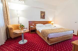 Vozdovac Hotel | Hotel M
