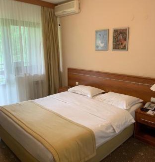 Vozdovac Hotel | Hotel M