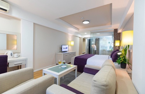Vozdovac Hotel | Hotel M