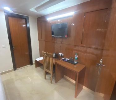 Delhi House | Hotel Maa Inn