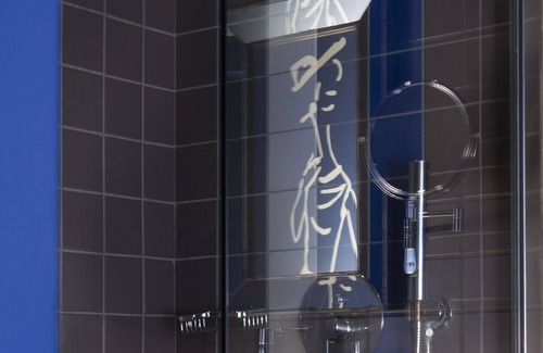 Saint-Vincent-de-Paul Hotel | Hotel Mademoiselle