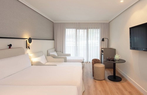 Barajas Hotel | Hotel Madrid Alameda Aeropuerto, Affiliated by Meliá