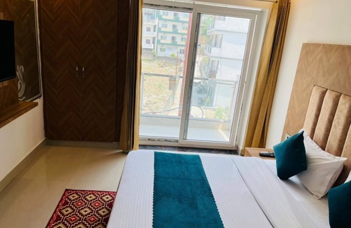 Tapovan Hotel | Hotel Mahadev Restaurant & Cafe