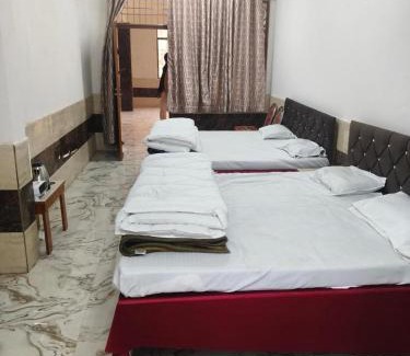 Naini Apartment | Hotel mahakumbh Nearest Arail Ghat