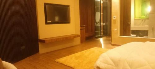 Jammu Hotel | Hotel MAHARAJA CREST