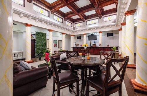 Amon Hotel | Hotel Majestad