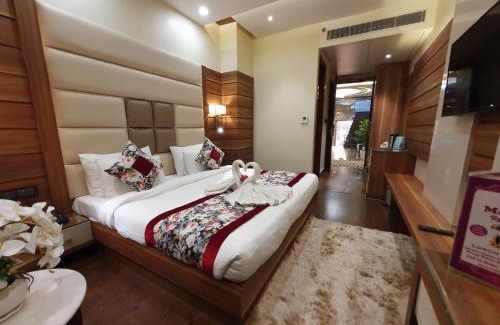 Amritsar Hotel | Hotel Makhan Residency