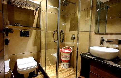 Amritsar Hotel | Hotel Makhan Residency