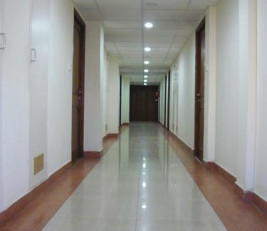 Parthasarathy Puram Hotel | Hotel Malainn