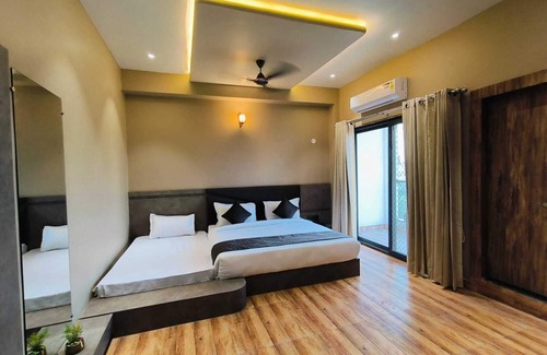 Udaipur Resort | Hotel Maple Residence
