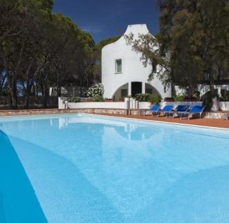 Santa Margherita di Pula Hotel | Hotel Mare Pineta